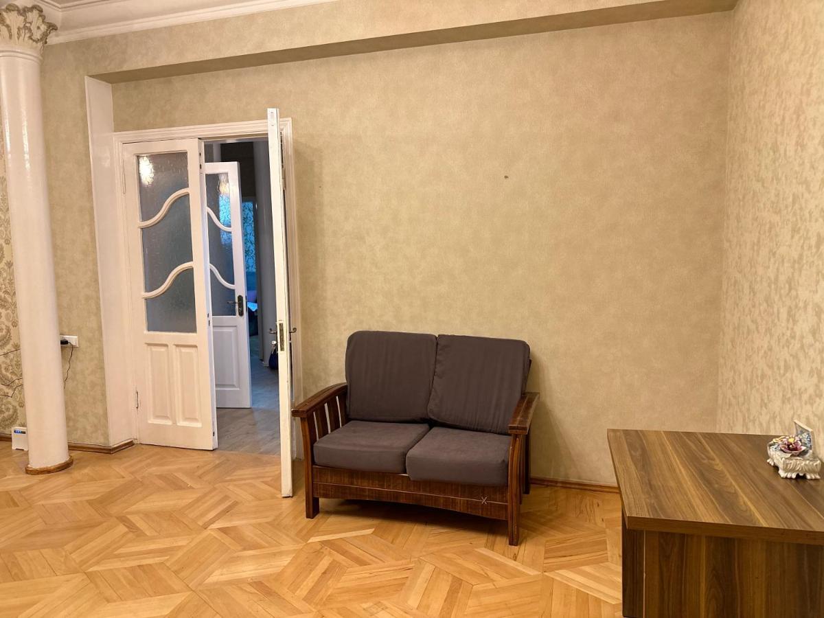 4 Bedroom Suite Apartment Ln Tbilisi City Kültér fotó