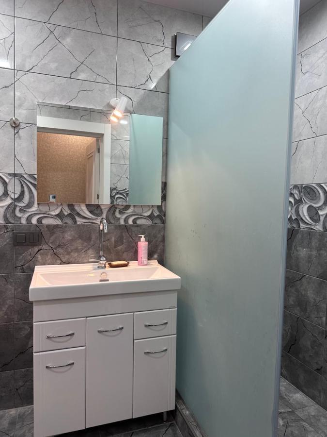 4 Bedroom Suite Apartment Ln Tbilisi City Kültér fotó